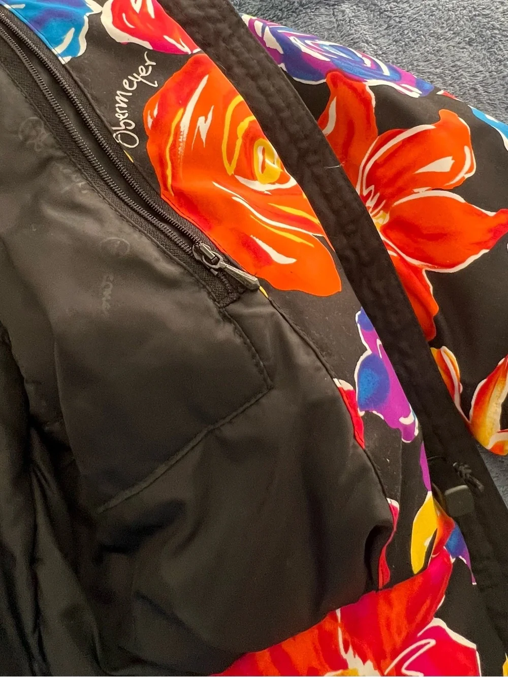 Obermeyer Women petite 8 Floral Puffer ski Jacket - Black with Bright Multi